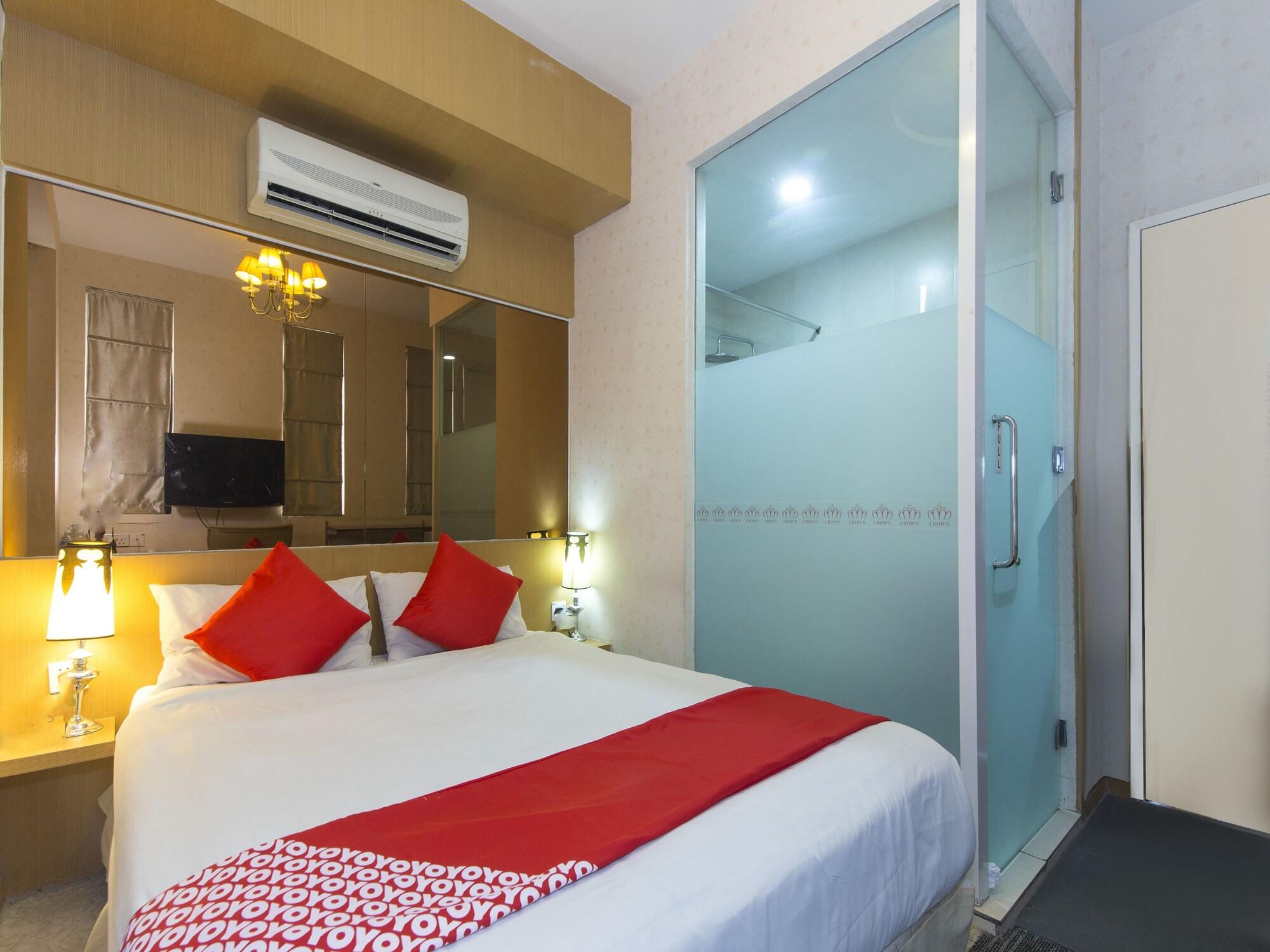 The Crown Borneo Hotel Kota Kinabalu Exterior photo